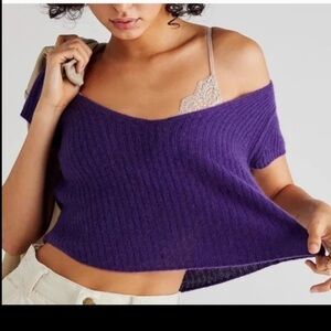 NWOT Free People Woman’s Cashmere V Neck Baby Tee Petunia Purple Ribbed Knit S